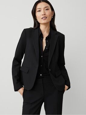 Ann Taylor The Notched One Button Blazer in Seasonless Stretch - petite size 2